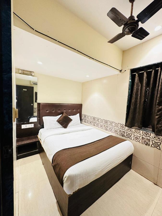 孟买 Kalpana Residency - Near Us Embassy酒店 外观 照片